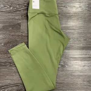 NWT Nike Leggings Size Large